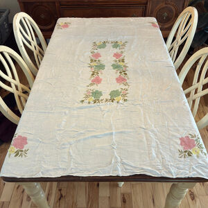 Vintage Floral Embroidered Tablecloth – 64” x 45”